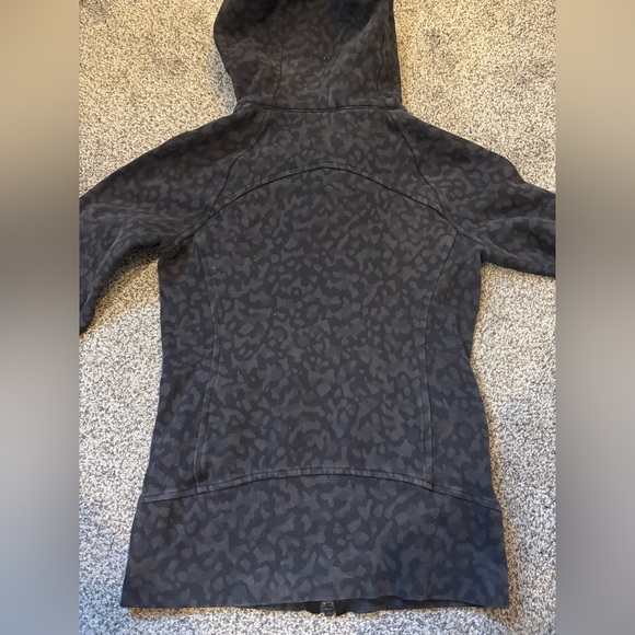 Lululemon Scuba Full Zip Hoodie - Picture 3 of 3